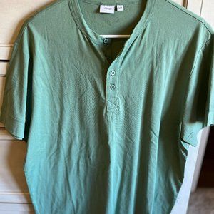 Green henley Tshirt